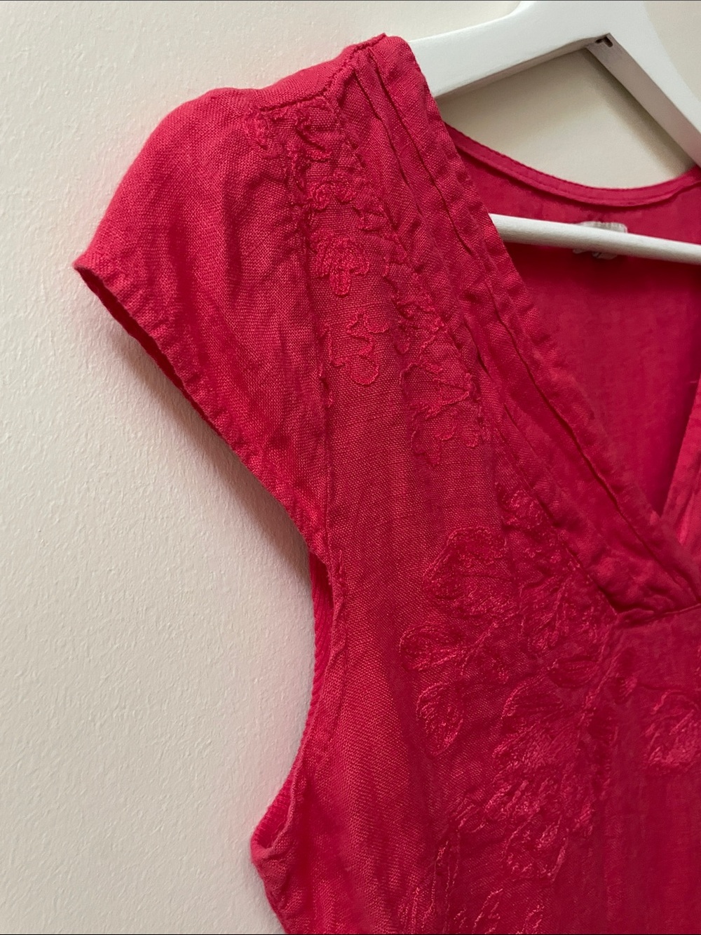 Linen V-Neck Embroidered Cap-Sleeve Dress - Picture 4 of 9